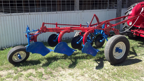 Case IH Mccormick #8 Tractor Plow Operator`s Manual 1006913R3 - Manual labs