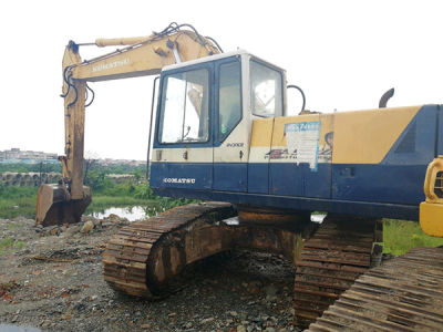 Komatsu PC220-5 Excavator Operation & Maintenance Manual S/N 35001-UP PDF Download - Manual labs